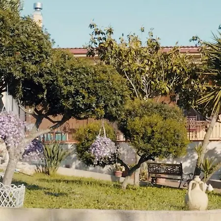 Casa Nisi Frühstückspension Villa Castelli