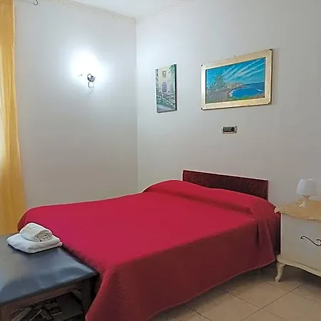 Casa Nisi Alojamento de Acomodação e Pequeno-almoço Villa Castelli
